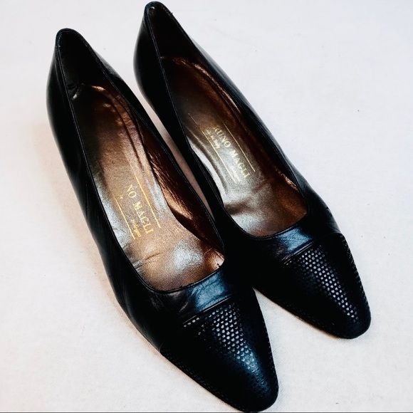 BRUNO MAGLI Houndstooth Cap Black Leather Pump - Picture 1 of 6